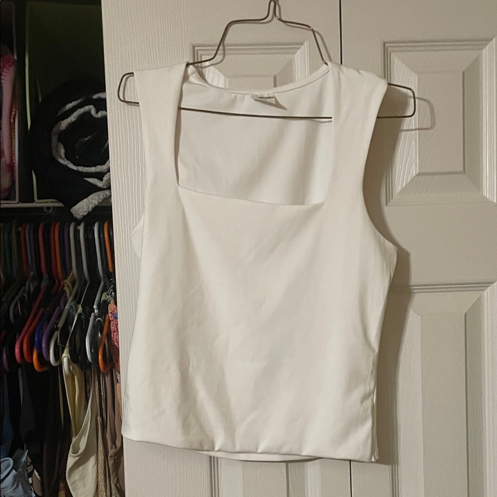 Elegant White Sleeveless Top